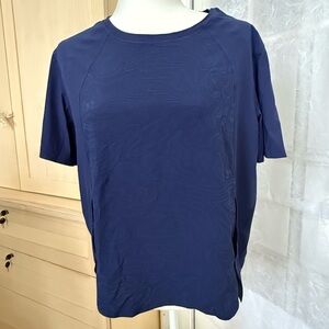 Lululemon runner’s top